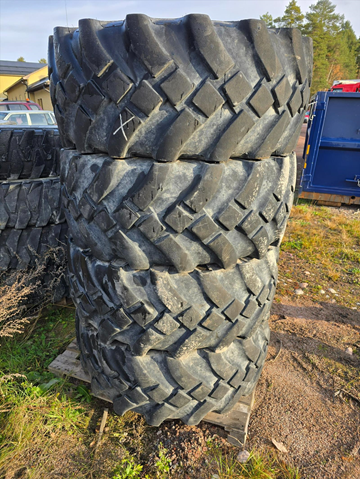 Däck Aelous 445/65 R22.5