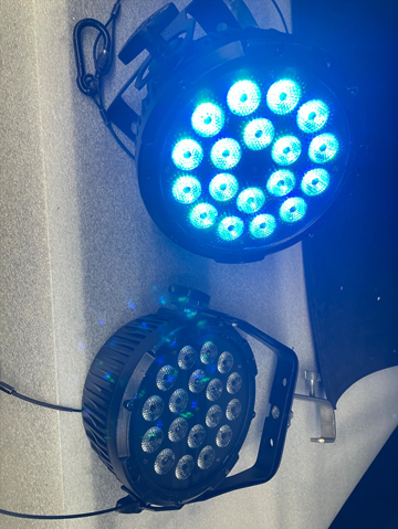 7 St Chauvet SLIMPAR PRO med case