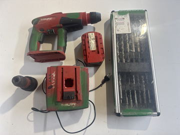 1 st slagborr Hilti med betongborr