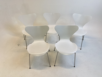 5 st. Stolar Fritz Hansen, Design Arne Jacobsen