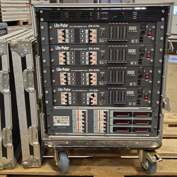 1 st, dimmerrack, Lite-Puter DX626, PDU.