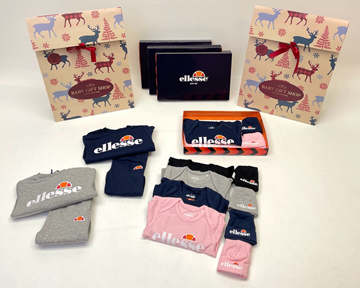 (NY) Paket med barnkläder av Ellesse, 6-9 mån