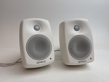 2 st. Aktiva högtalare Genelec 4020C, vit