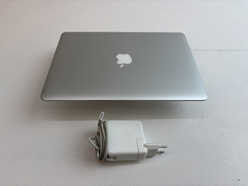 Dator Apple MacBook Air 13 tum (2015)