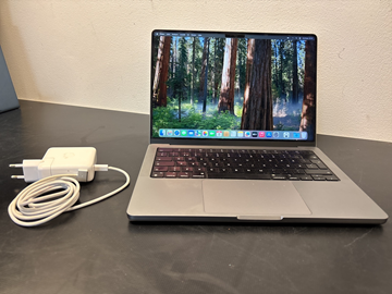 MacBook Pro 16 GB