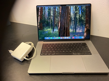 MacBook Pro Max 32 GB