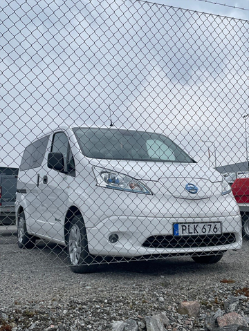 Skåpbil NISSAN E-NV200 -2017 | Reparationsobjekt