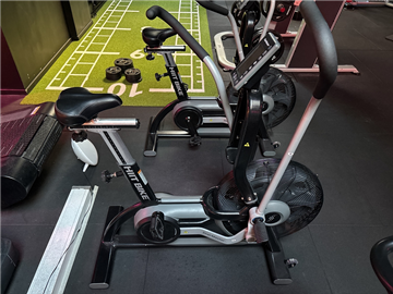 Träningscykel StairMaster HIIT Bike