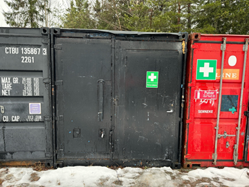 Container, 20 fot inklusive innehåll