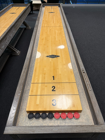 Brunswick Shuffleboard i trä med tillbehör