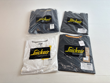 (NY) 3 st. T-shirts och 1 st. Hoodie Snickers, olika modeller och färger, stl. S